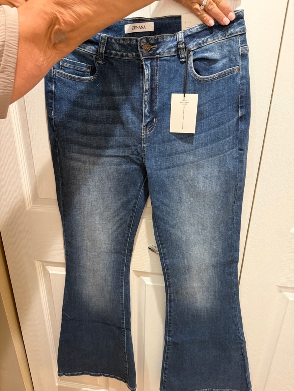 Zenana Outfitters Women's Medium Blue Flare Jeans